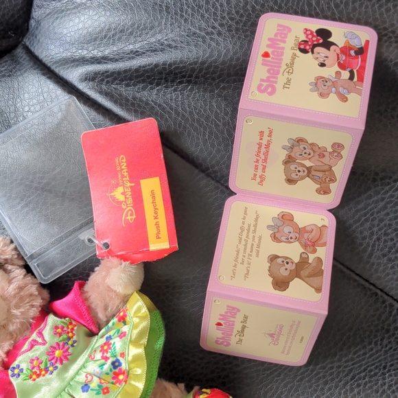Limited NWT 🇭🇰 Hong Kong Disney Shelliemay Plush Key Chain - Picture 7 of 8